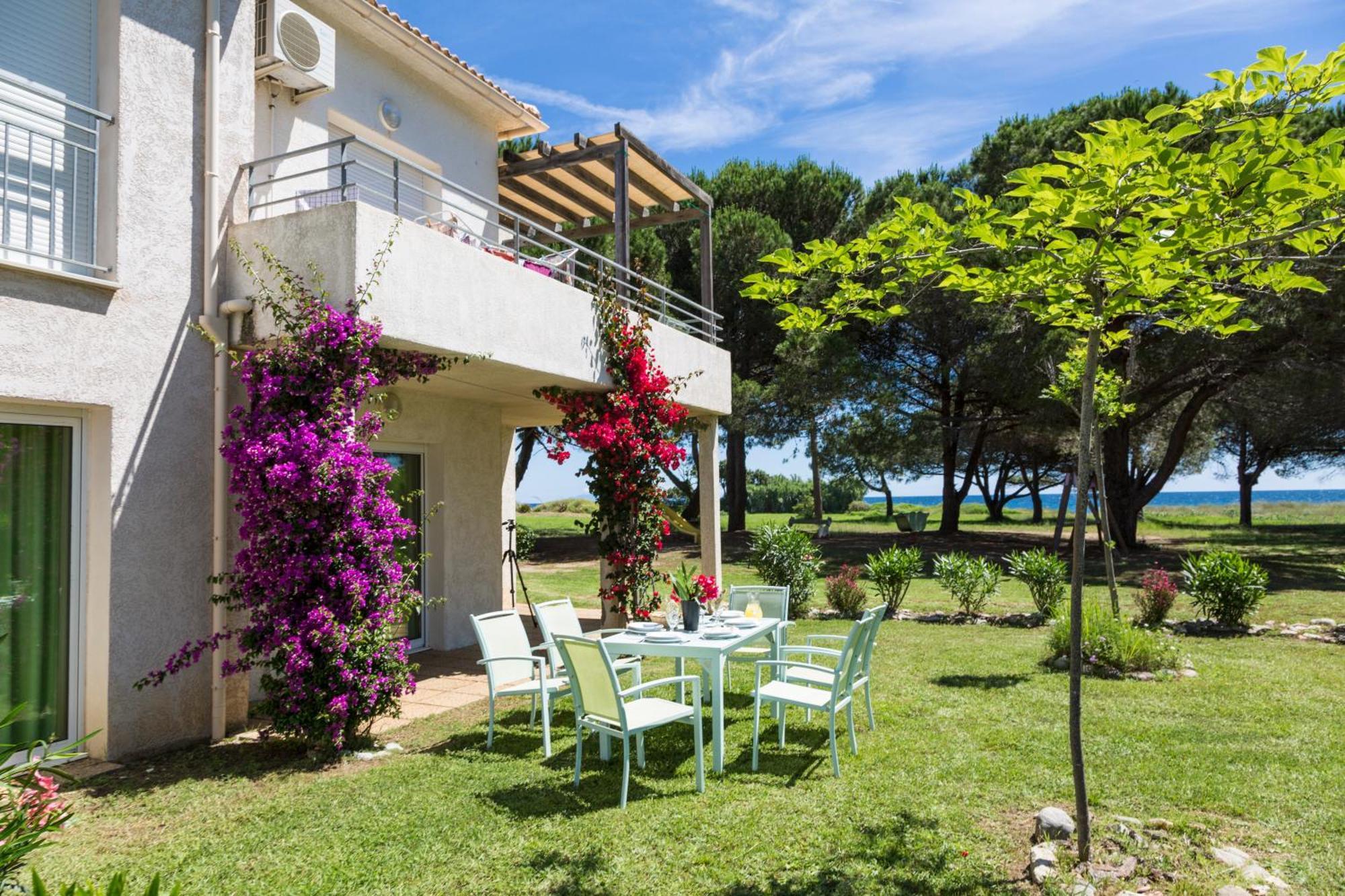 Residence Odalys Acqua Bella 波吉奥· 梅扎纳 外观 照片